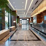 Radisson Blu Hotel, Szálloda