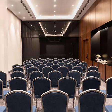 Radisson Blu Hotel, ホテル 5*