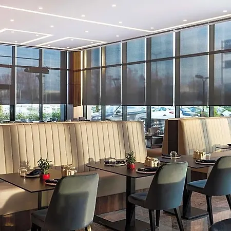 Radisson Blu Hotel, Hotel