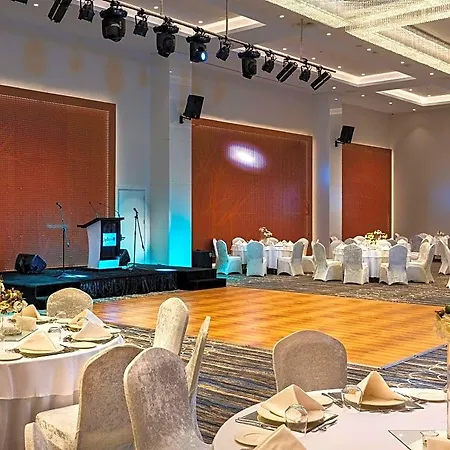 Hotel Radisson Blu Hotel, 5*